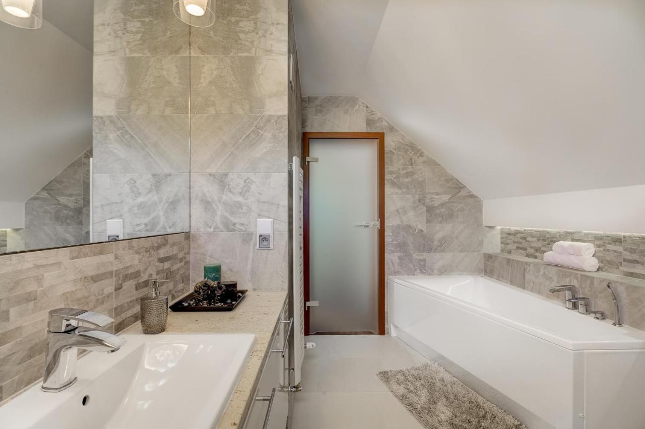 Apartament 7.0 Roztoka Wielka Esterno foto